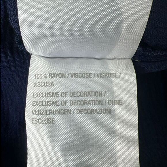 Susan Graver Navy Blue Women's  Embroidered Gauzy Top size Small NWOT - Picture 8 of 8